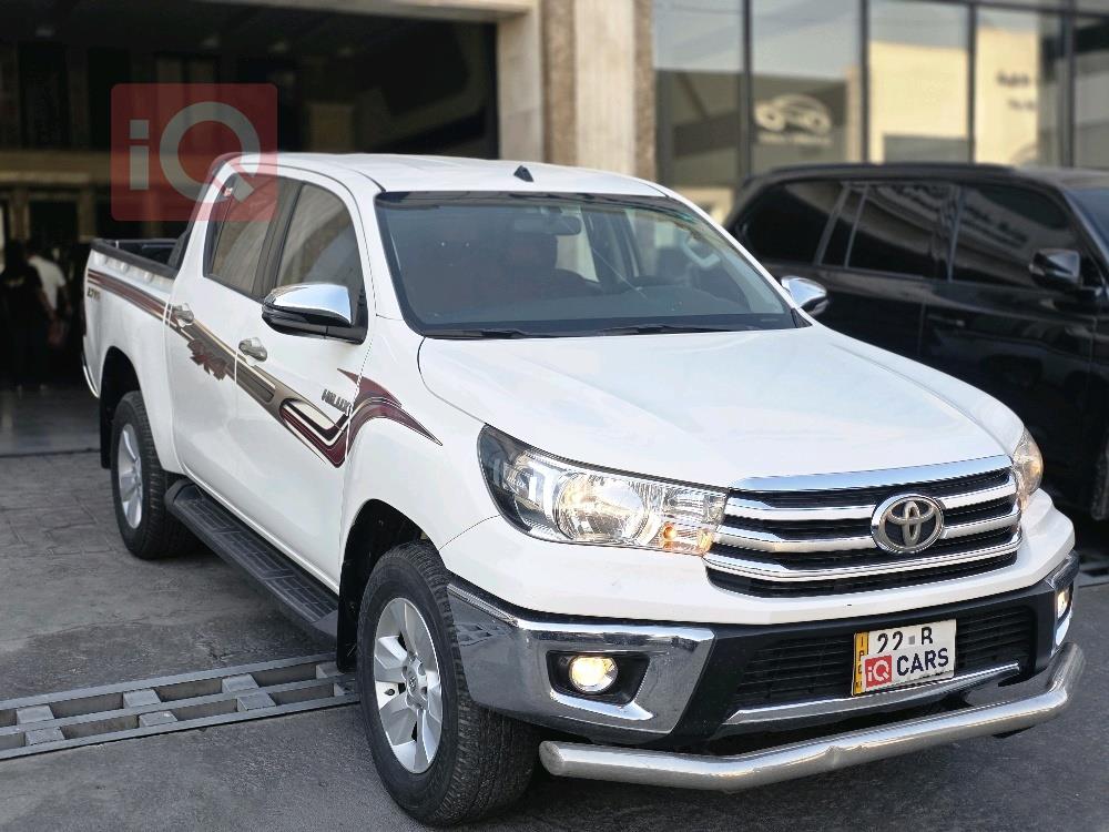 تويوتا هايلوكس